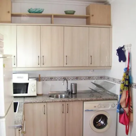Tropicana Apartment *